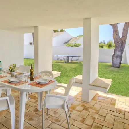 Oura By Villa *